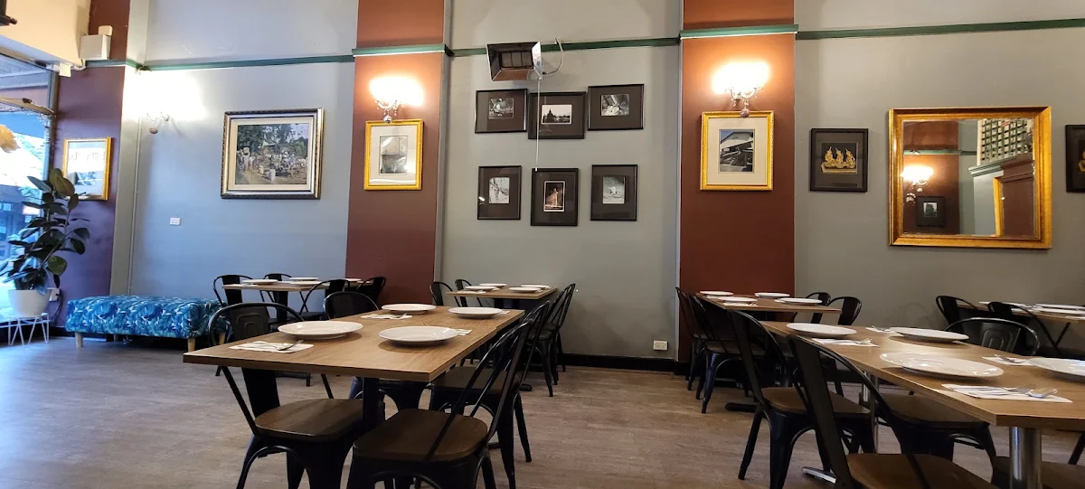 Vibe, Chork Dee Thai Restaurant