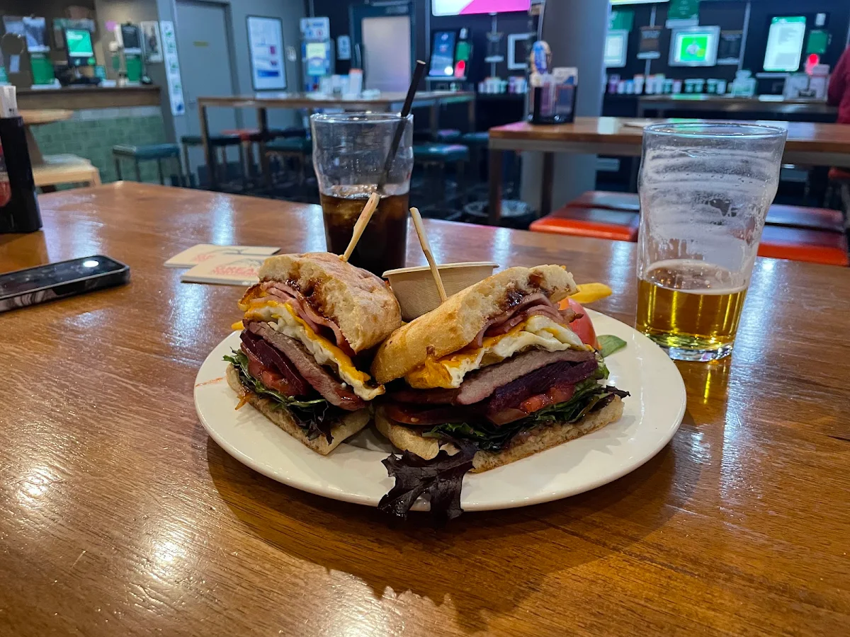Food & drink, Harvey Road Tavern
