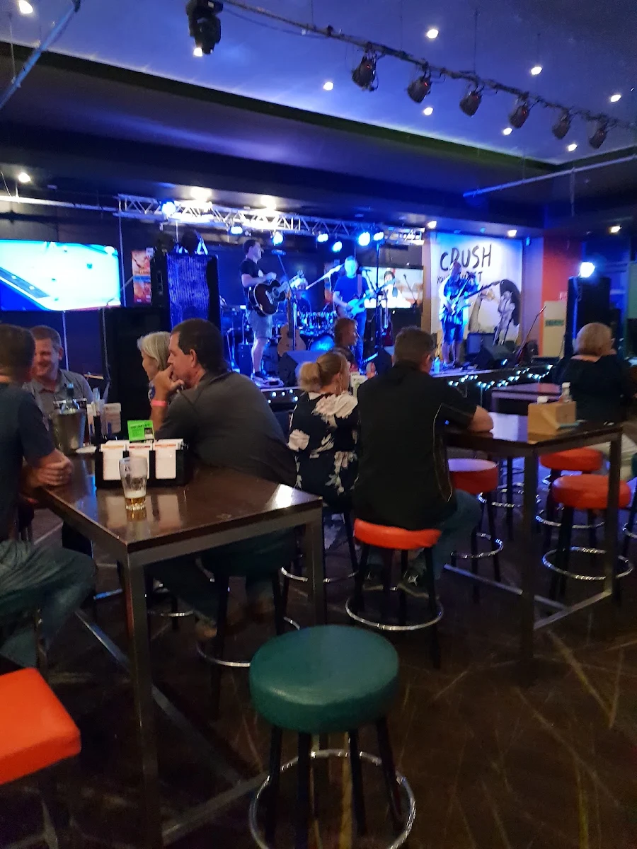 Vibe, Harvey Road Tavern