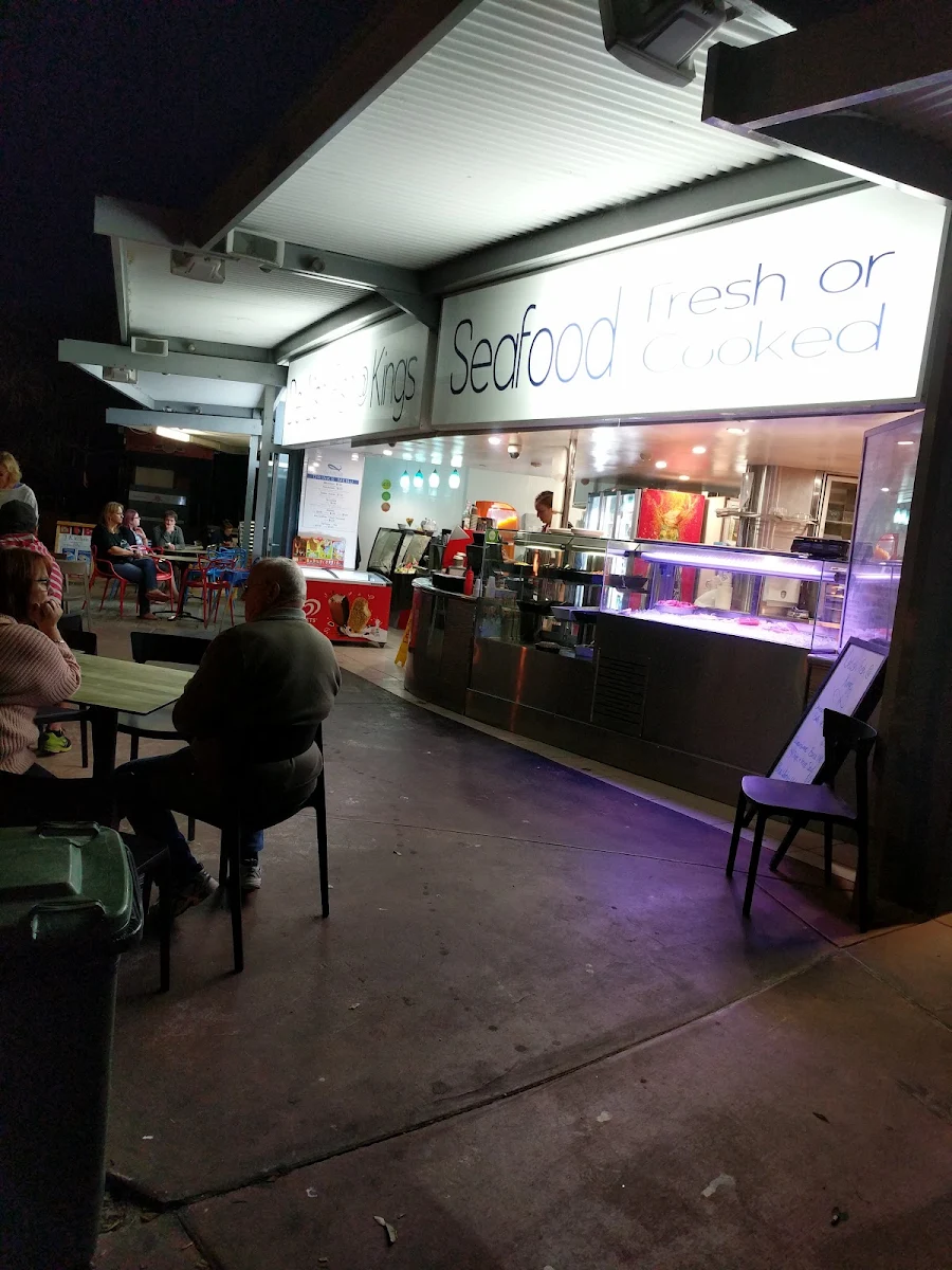 Vibe, De Lish Fish @ Kings