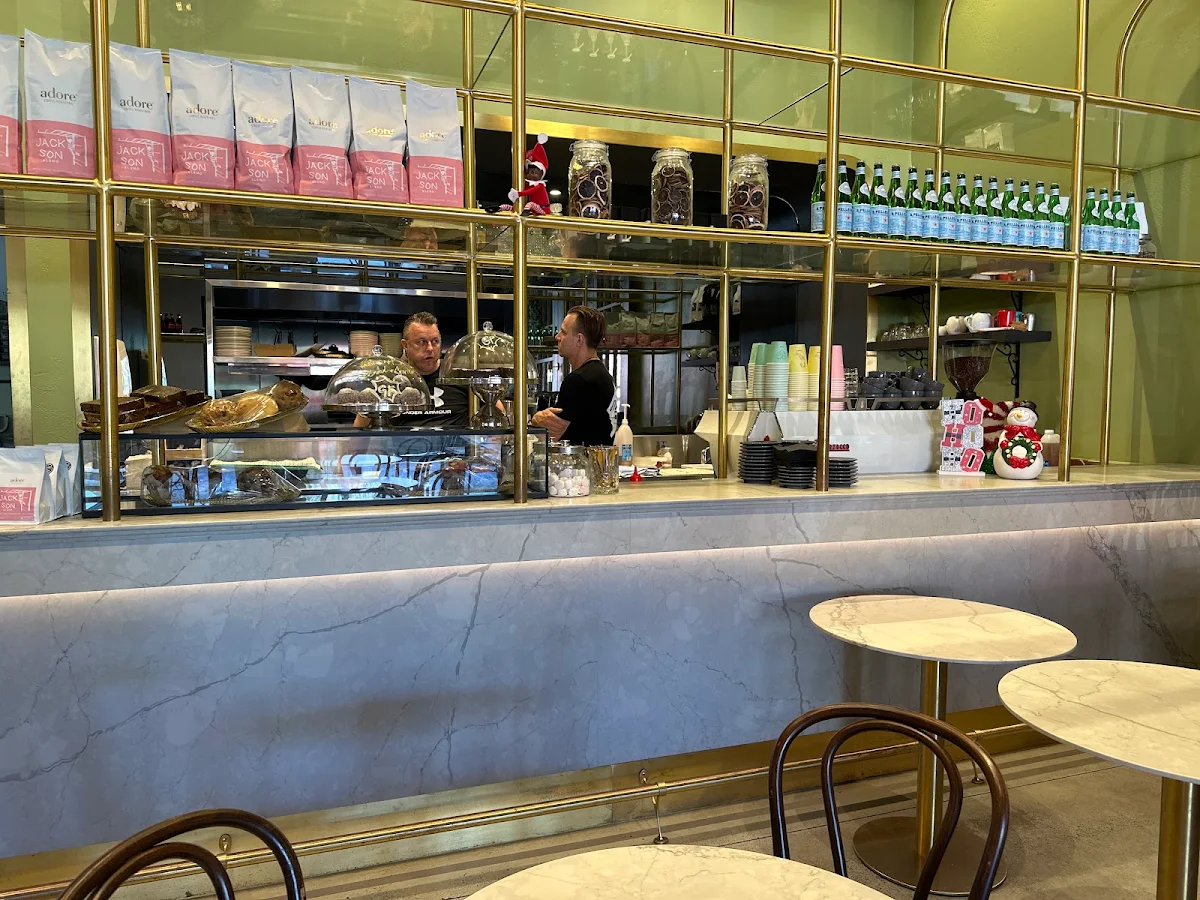 Vibe, Metro Coffee Burleigh