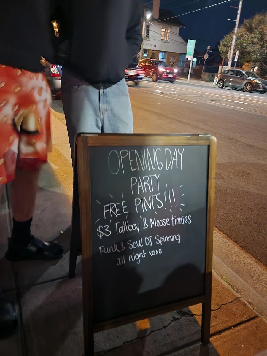 Menu, Jacket Bar