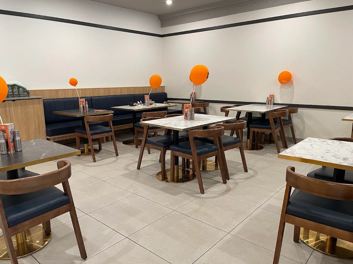 Vibe, RASHAYS - Wagga Wagga