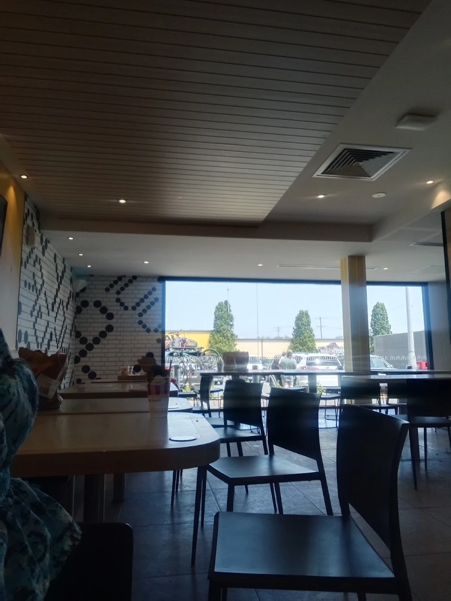Vibe, McDonald's Heatherbrae