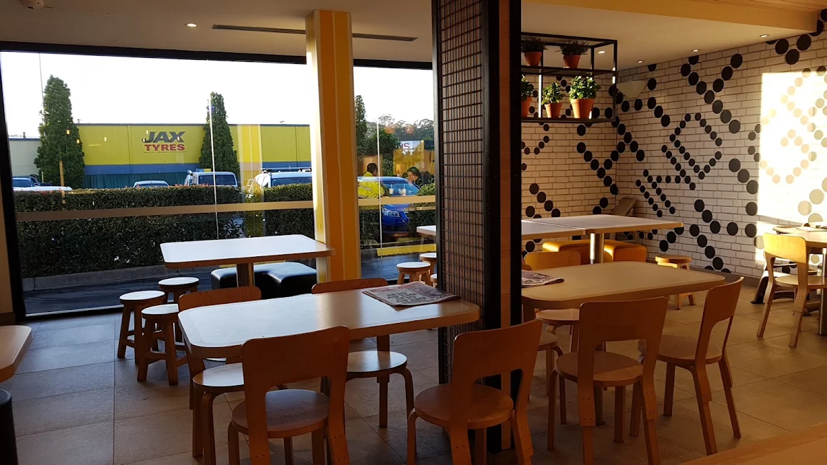 Vibe, McDonald's Heatherbrae