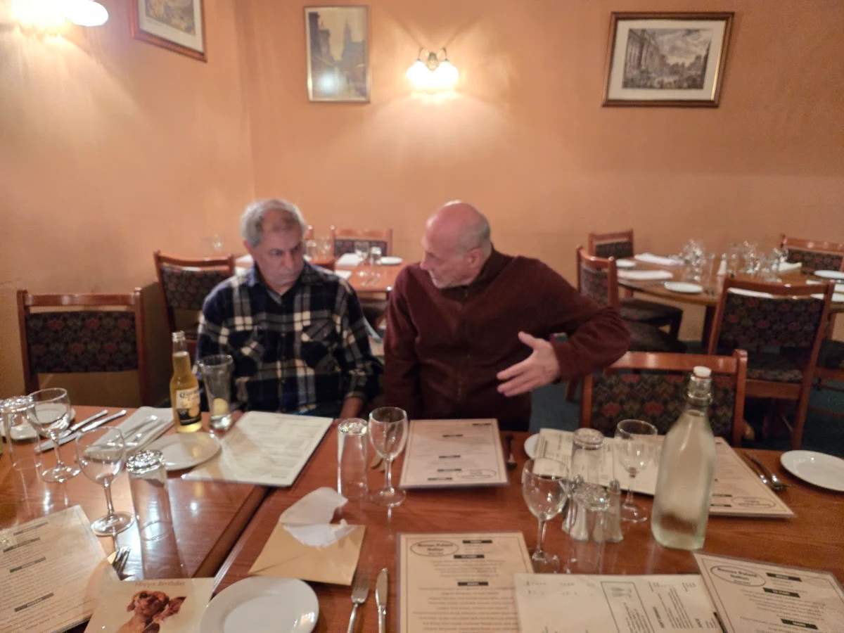 Vibe, Roman Palace Italian Restaurant