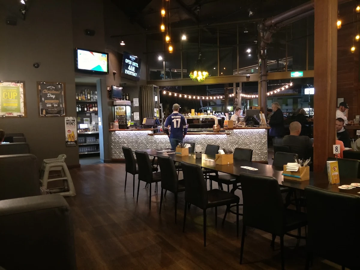 Vibe, Yamanto Tavern