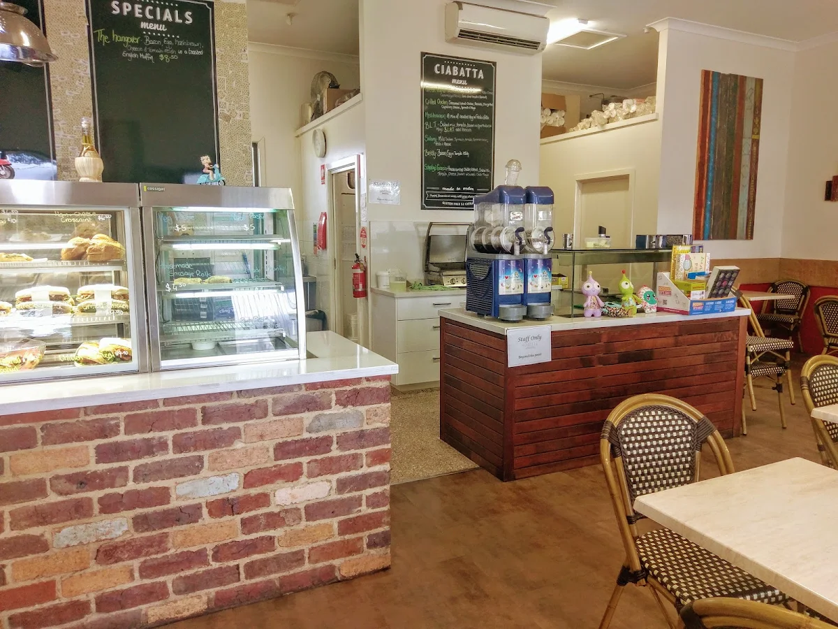 Vibe, Le Due Sorelle Cafe
