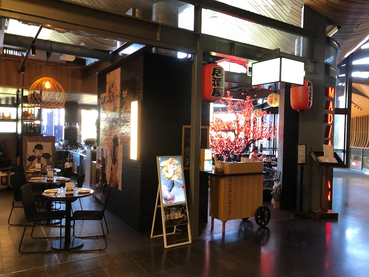 Vibe, Mad Asian Kitchen And Bar