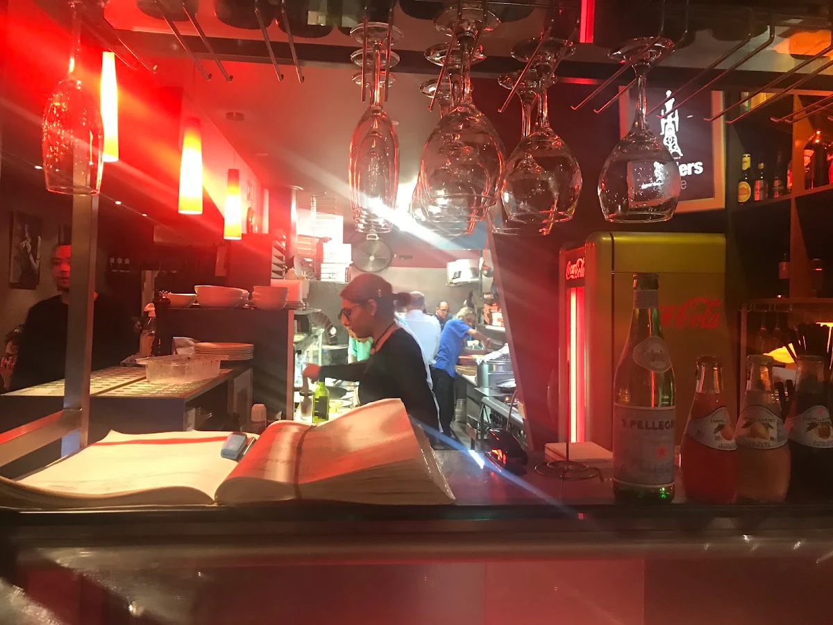 Vibe, Saporito Restaurant