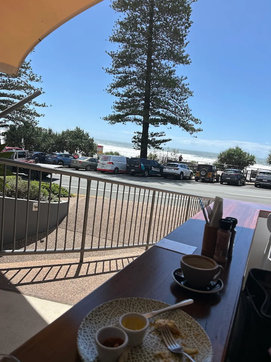 Vibe, Coolum Beach Bar