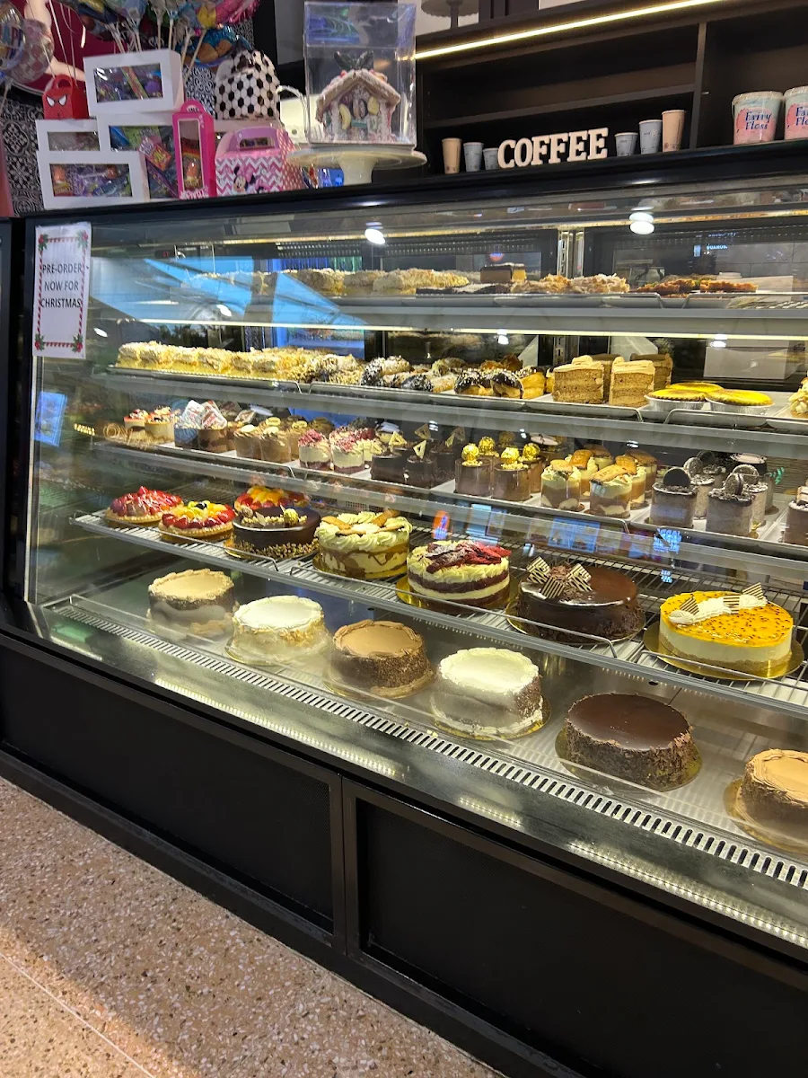 Vibe, The Cake Gallery Casula