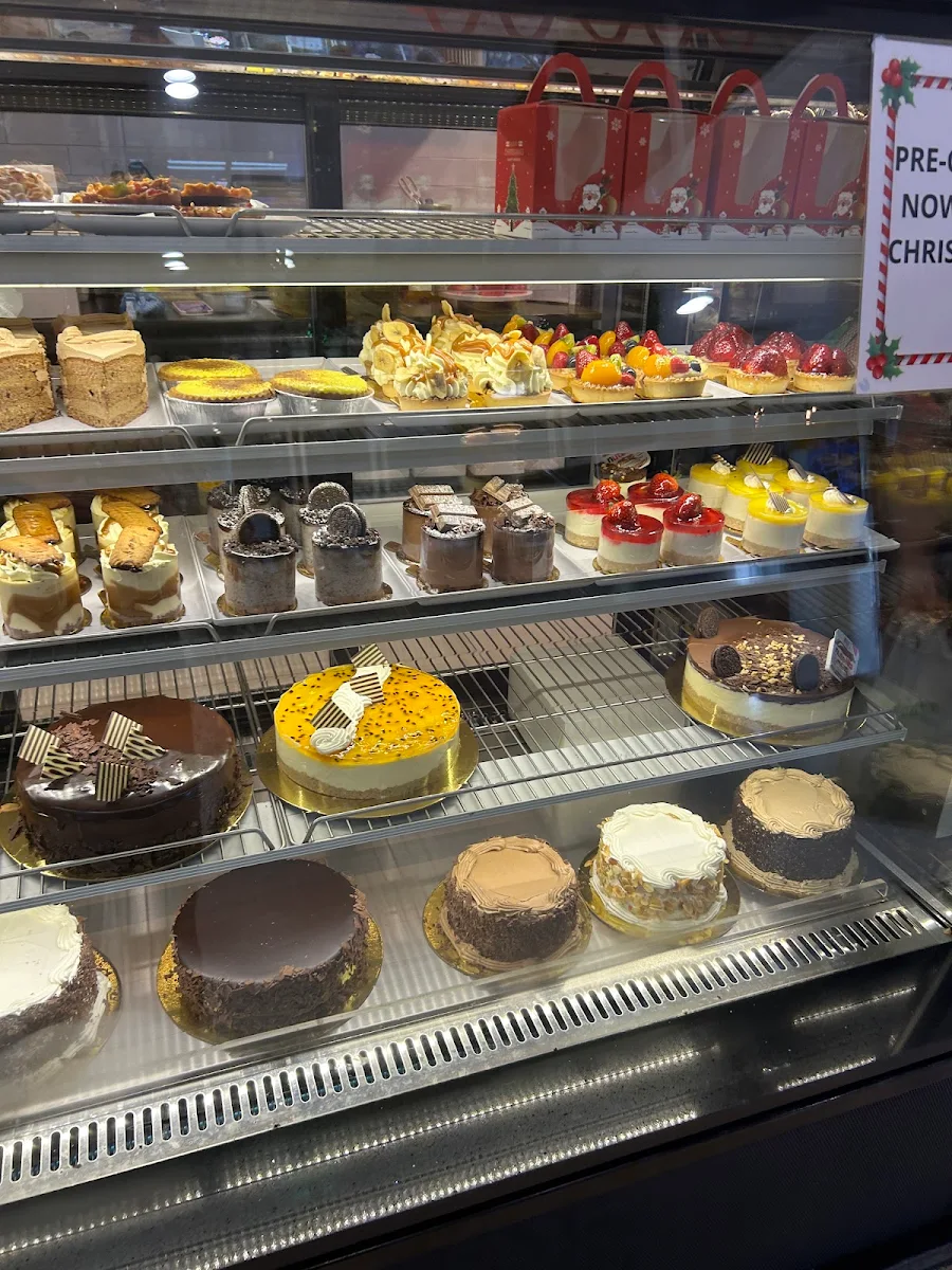 Vibe, The Cake Gallery Casula