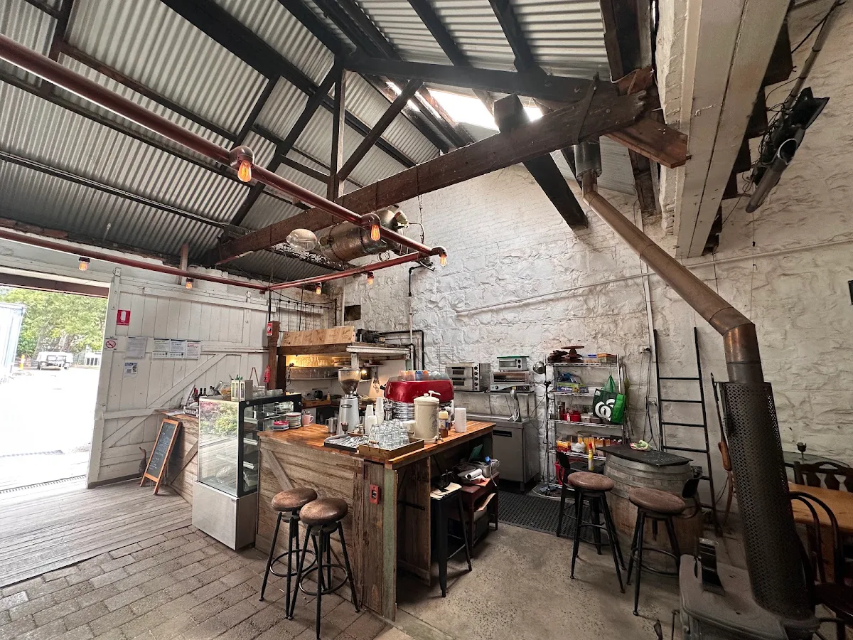 Vibe, The Door Gallery Cafe