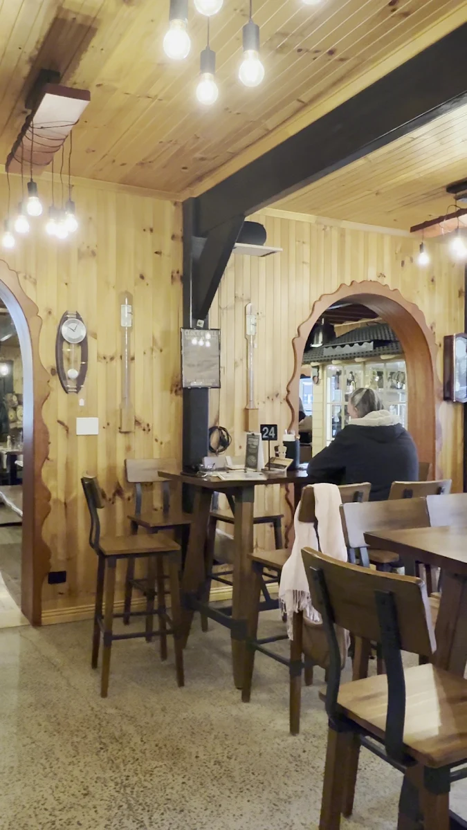 Vibe, Clock and Bull Brewhouse