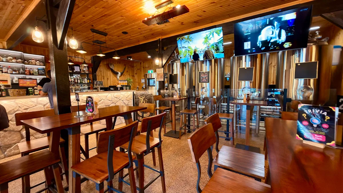 Vibe, Clock and Bull Brewhouse