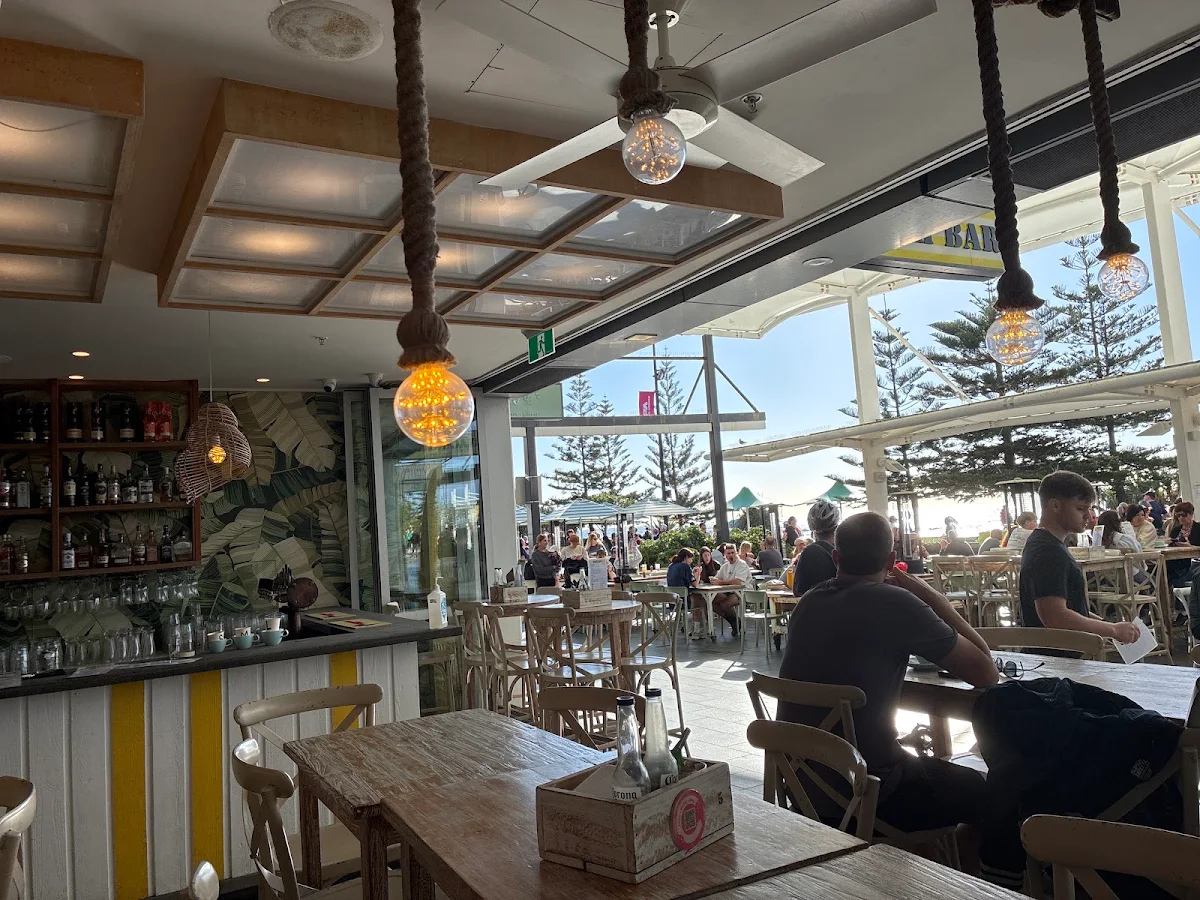Vibe, The Surfers Paradise Beach Cafe