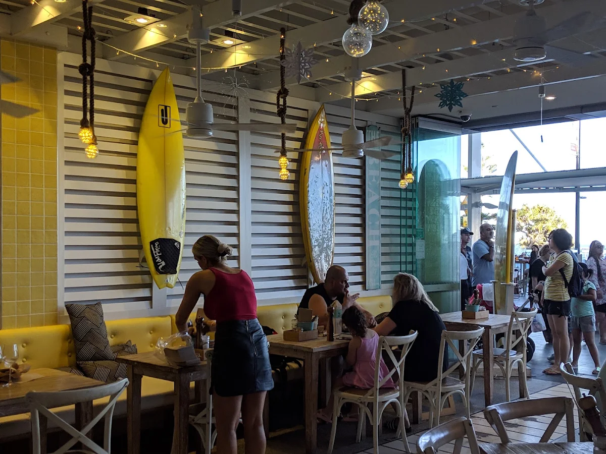 Vibe, The Surfers Paradise Beach Cafe