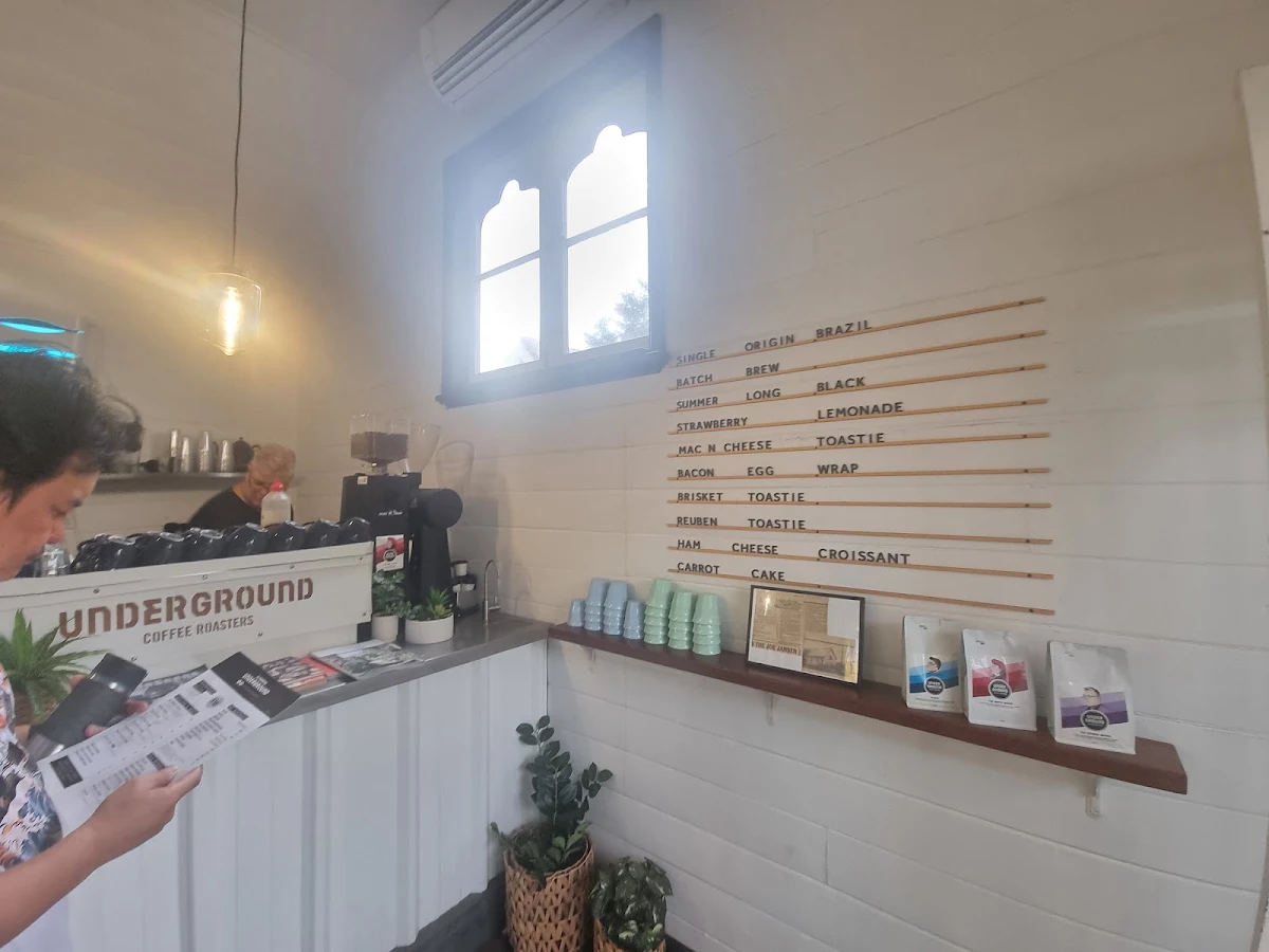 Menu, Glenbrook Underground