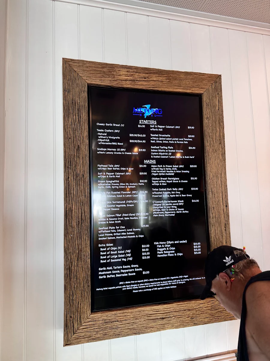 Menu, The Metung Hotel