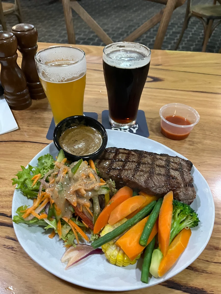 Food & drink, William Farrer Hotel