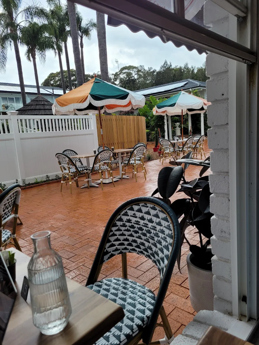 Vibe, The Pantry Forresters Beach