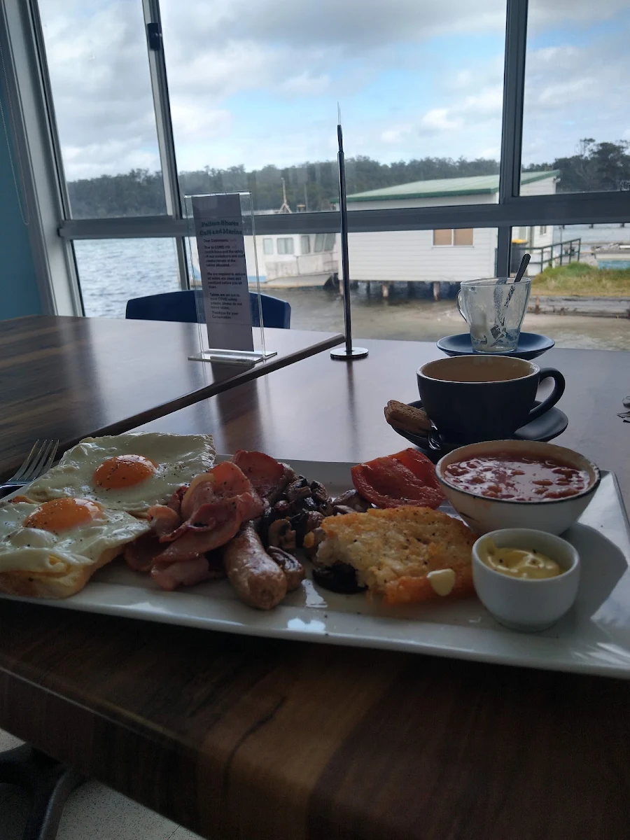 Food & drink, Pelican Shores Café and Marina