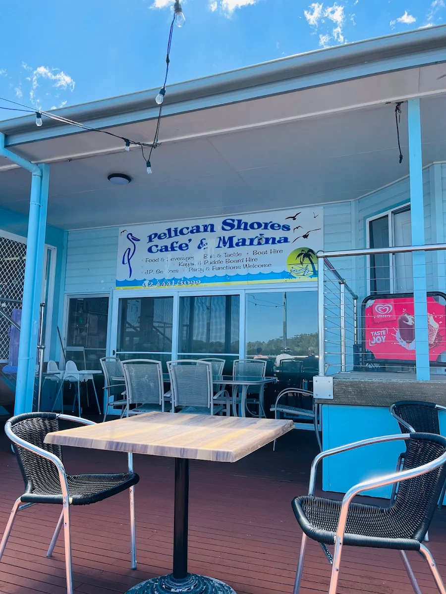 Vibe, Pelican Shores Café and Marina