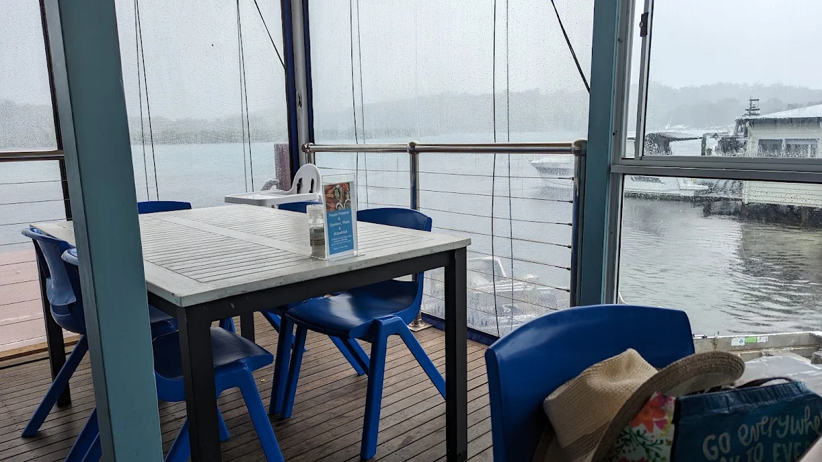 Vibe, Pelican Shores Café and Marina