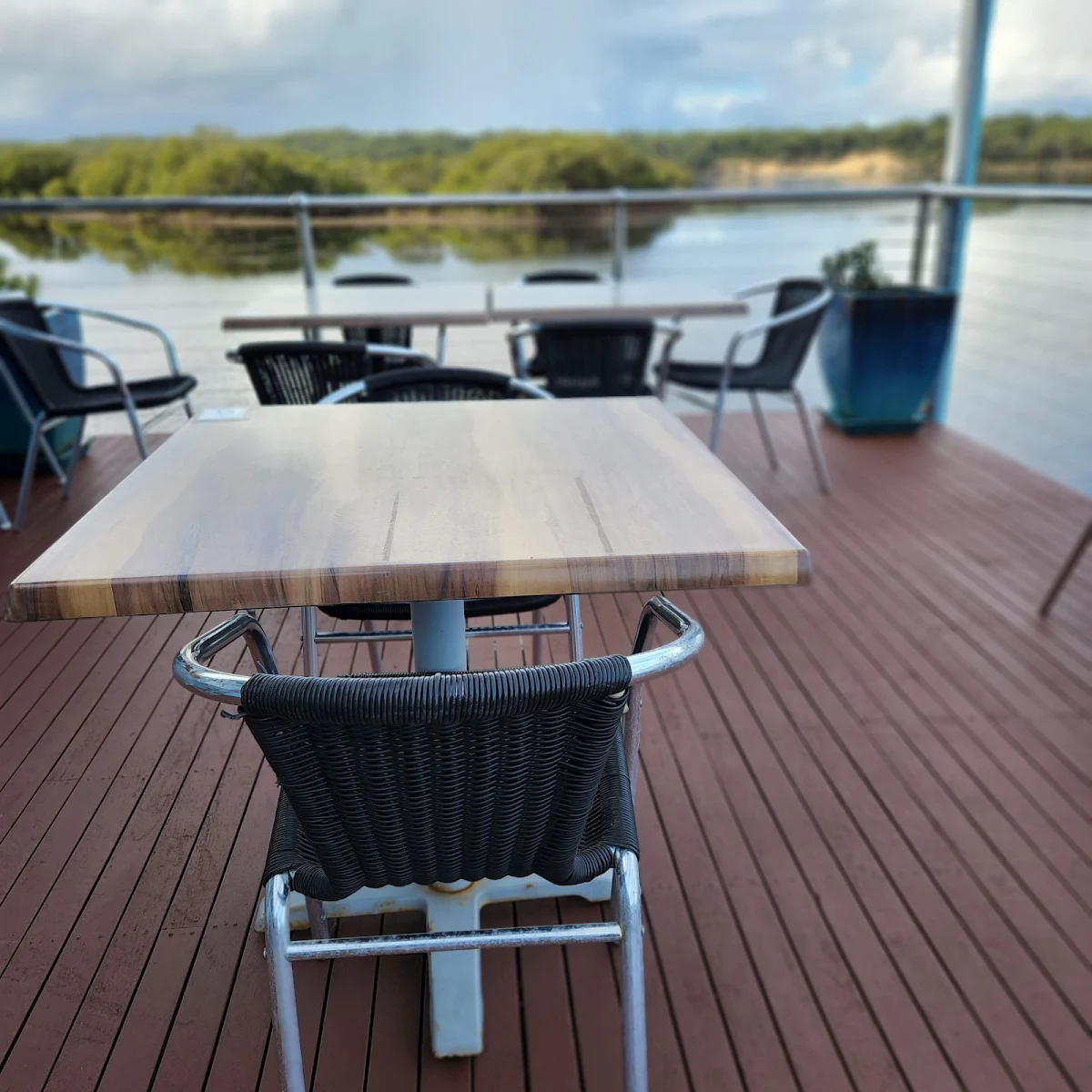 Vibe, Pelican Shores Café and Marina