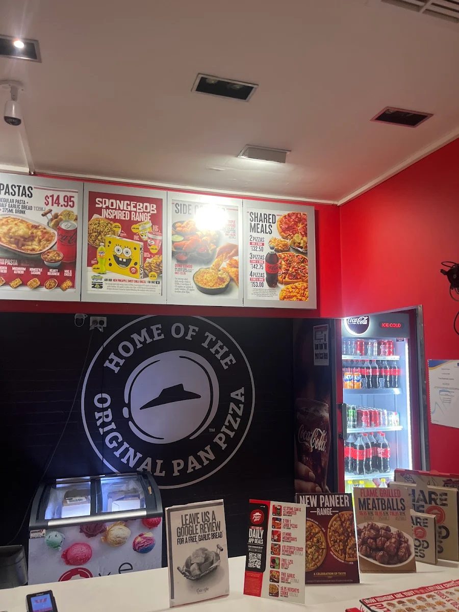 Menu, Pizza Hut Alderley