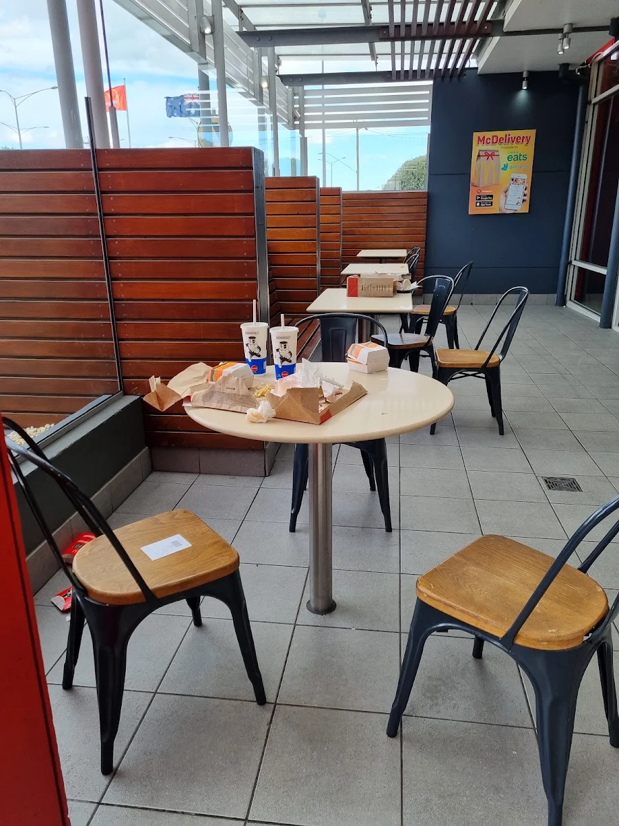 Vibe, McDonald's Delahey