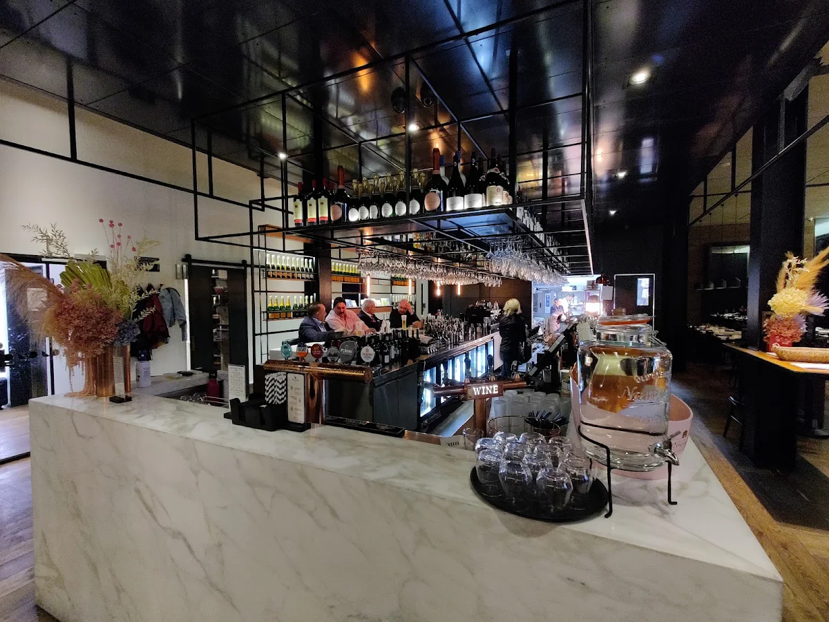 Vibe, Coppersmith Restaurant