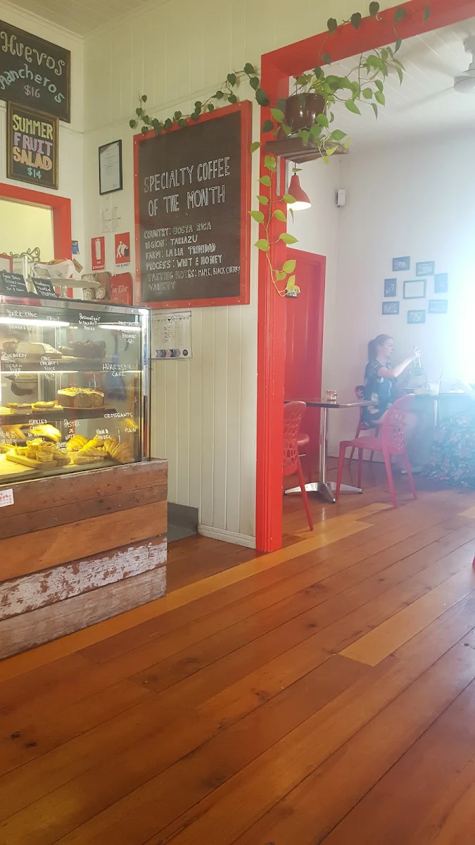 Vibe, ION Cafe
