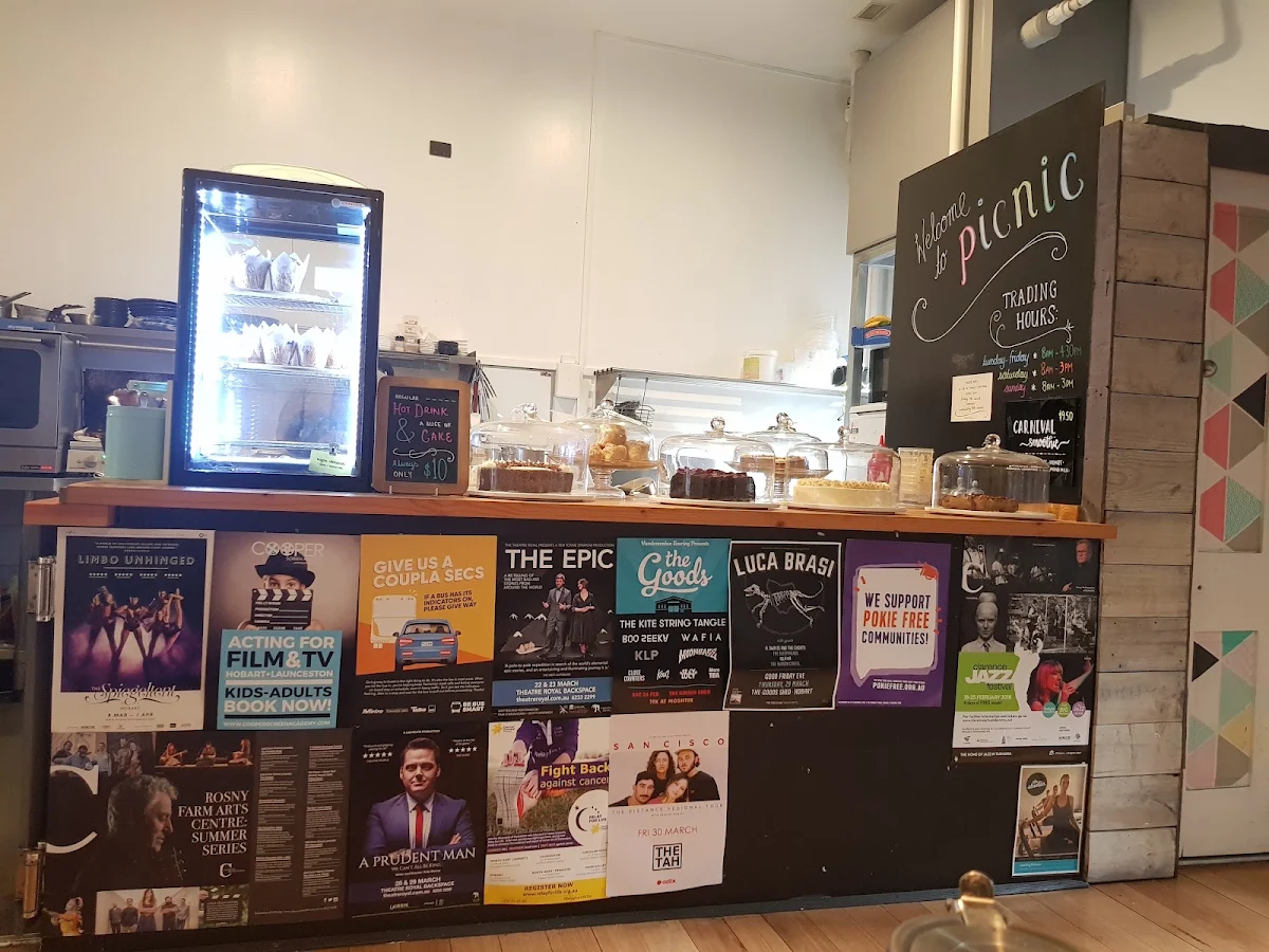Vibe, Picnic Cafe
