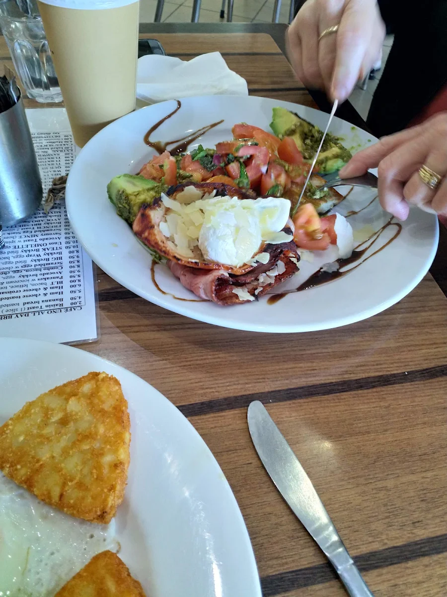 Menu, Cafe 1 Uno