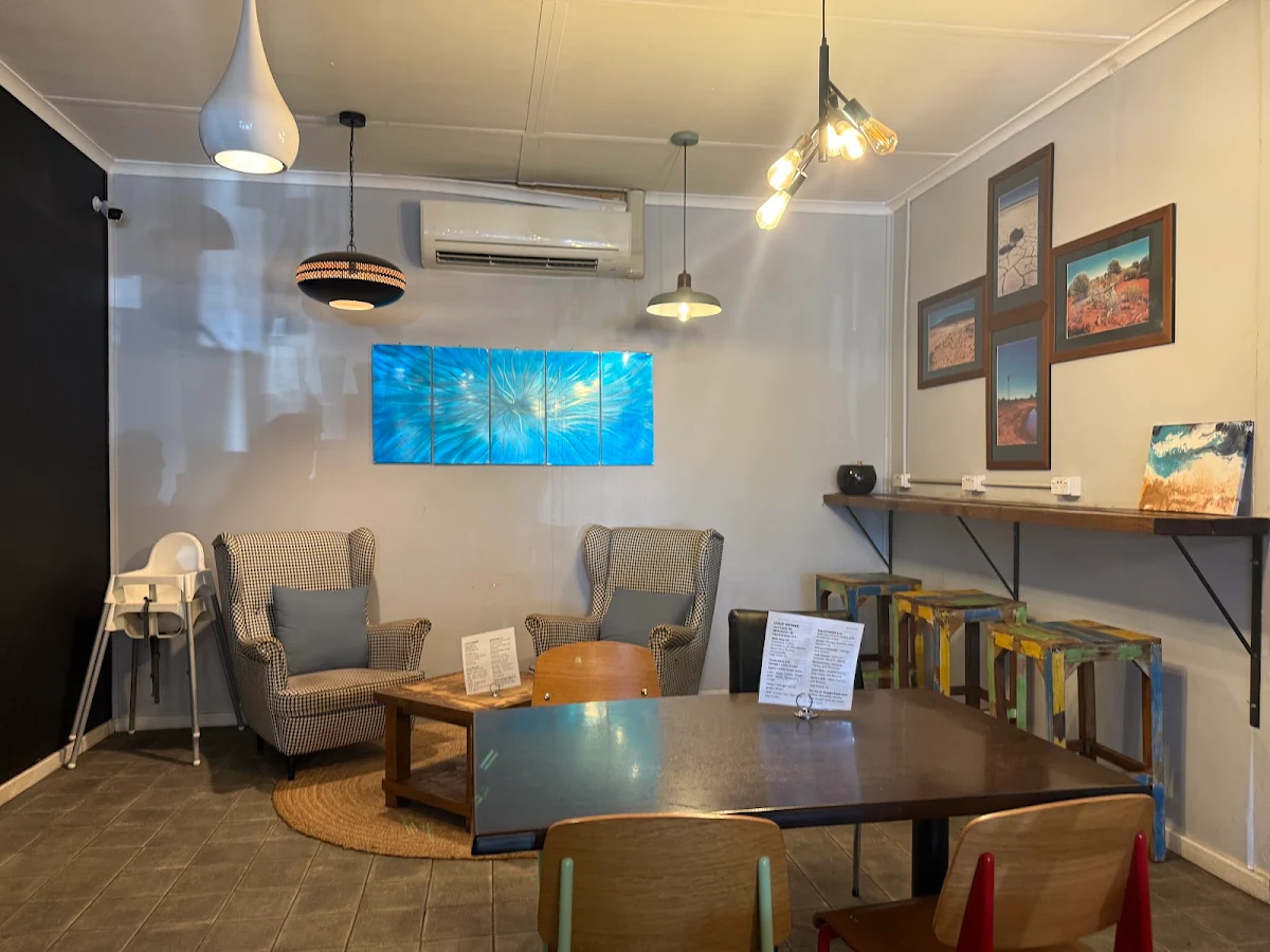 Vibe, Just A Little Cafe