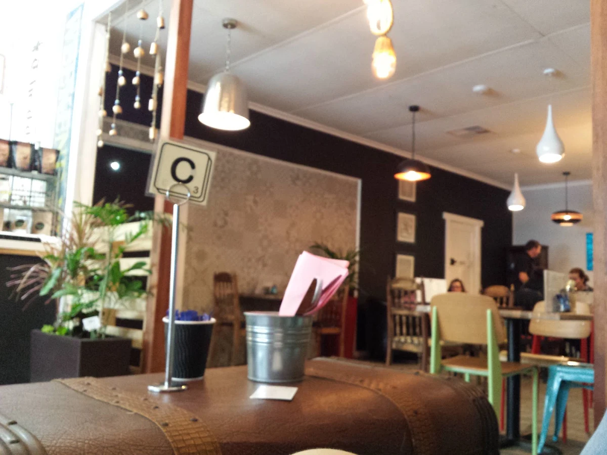 Vibe, Just A Little Cafe