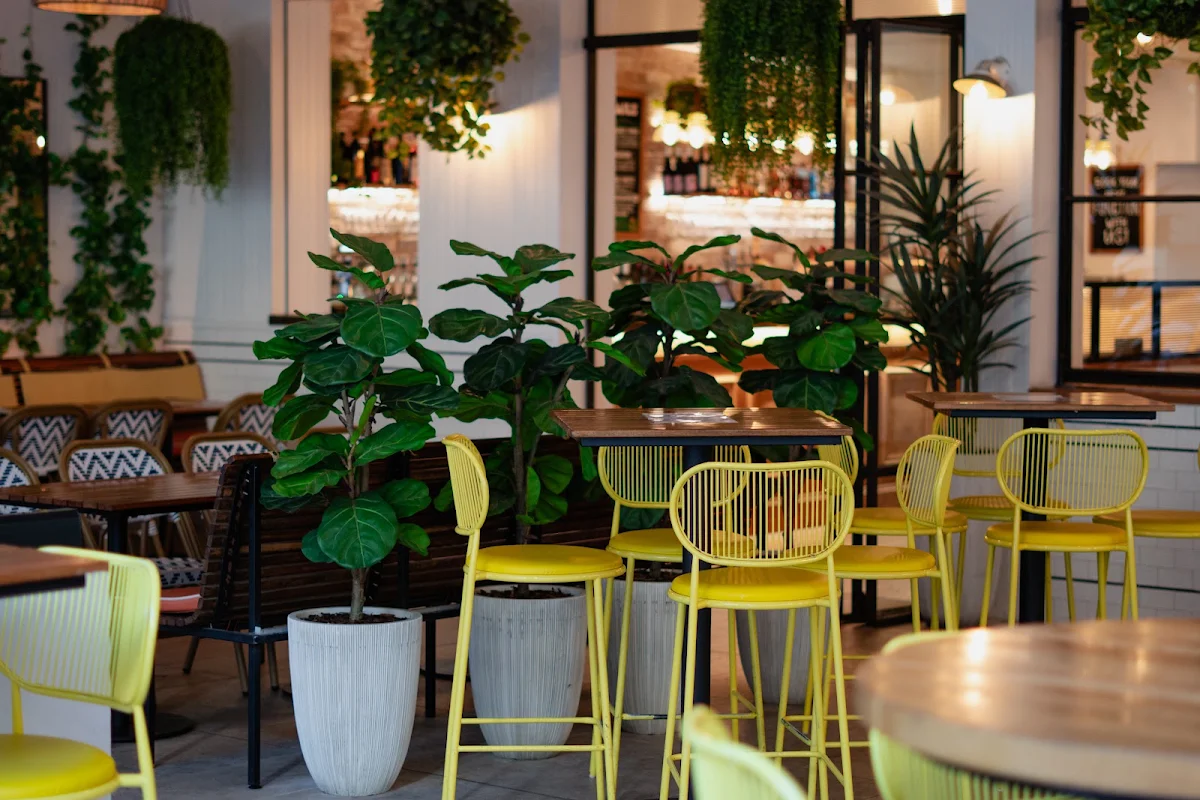 Vibe, Firehouse Hotel