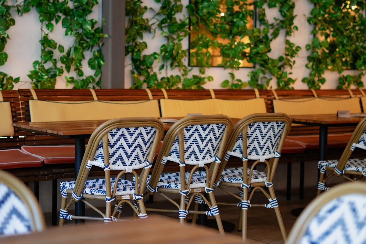 Vibe, Firehouse Hotel