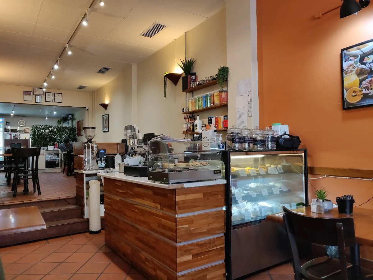 Vibe, Cafe Vivaldi