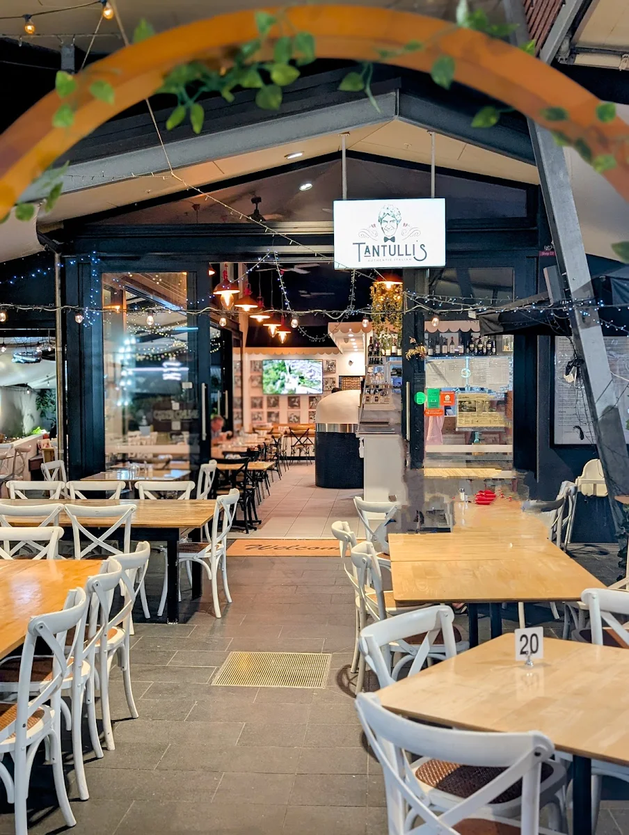 Vibe, Tantulli’s Italian Carseldine