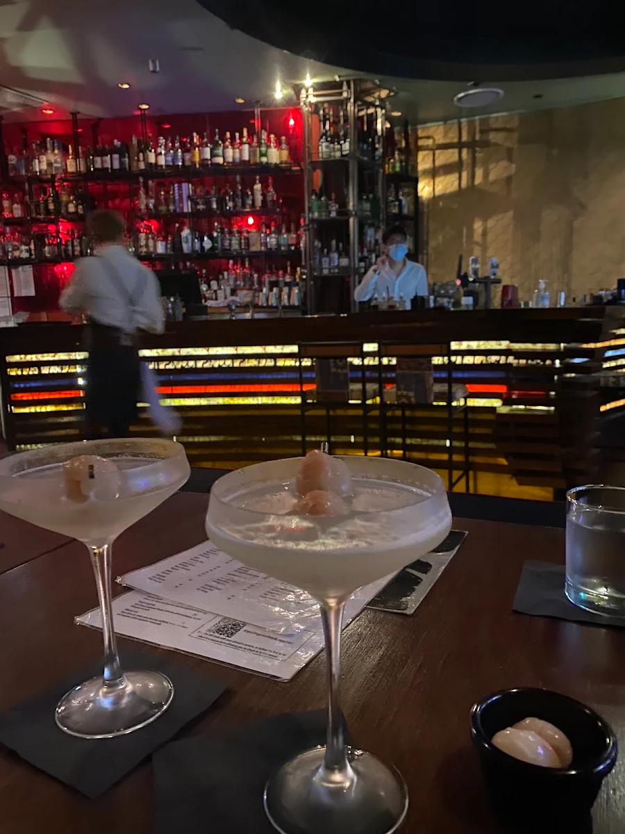 Vibe, Lychee Lounge