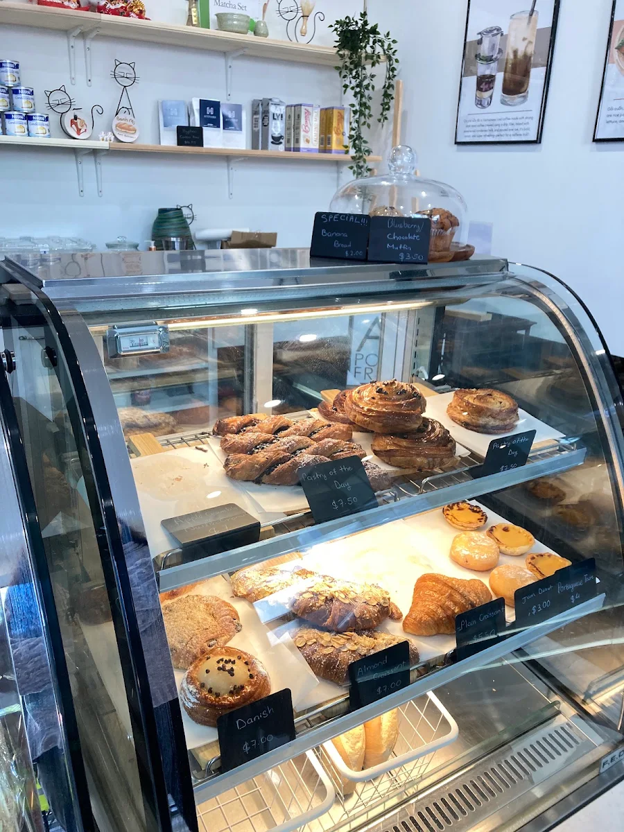 Vibe, Dang Good Cafe