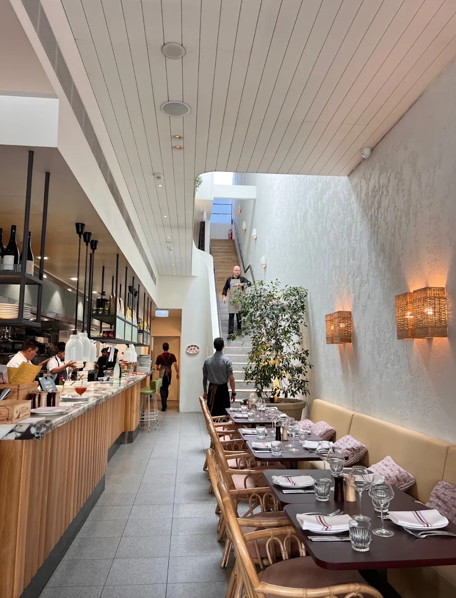 Vibe, Grazia Restaurant