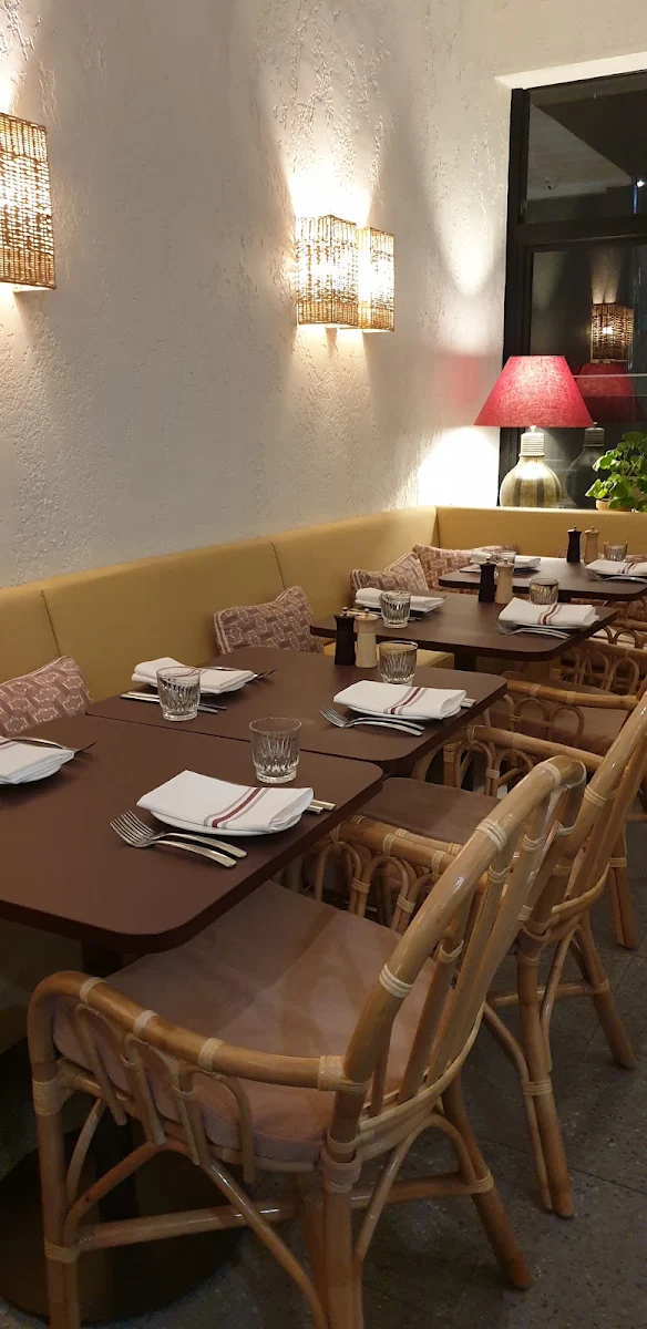 Vibe, Grazia Restaurant