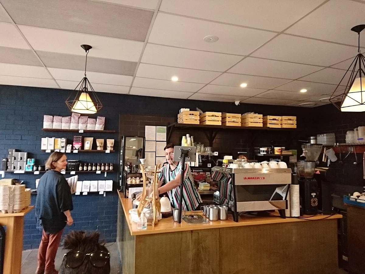 Vibe, Cortado Cafe