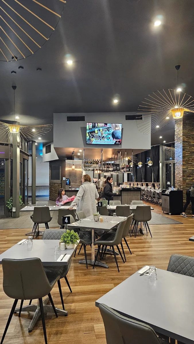 Vibe, Bambsh Restaurant & Cafe