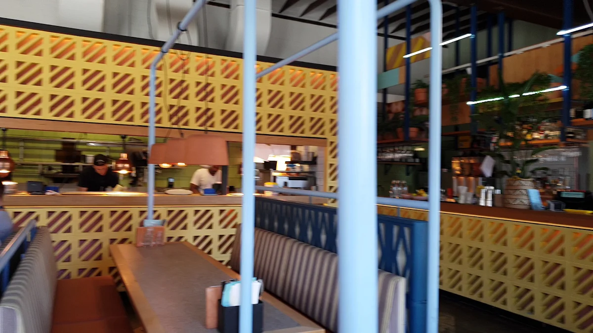 Vibe, Fonda Mexican Hawthorn