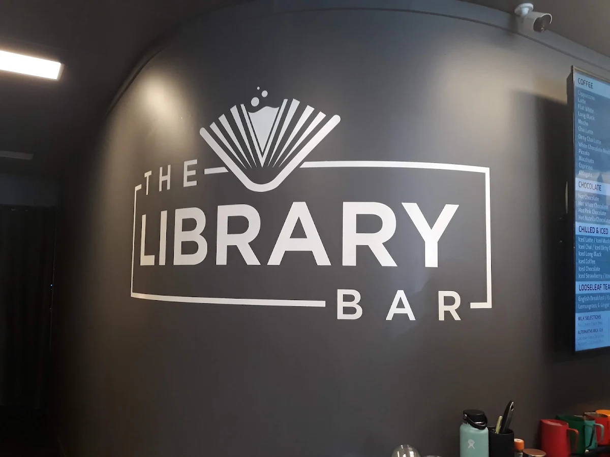 Menu, The Library Bar